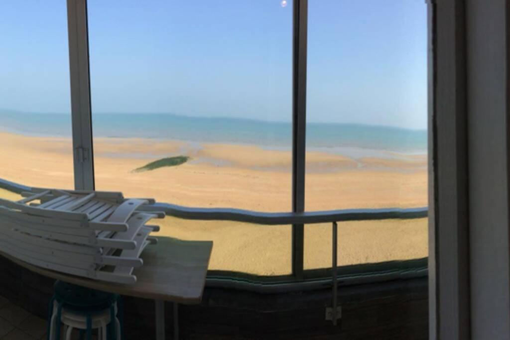 Appartement T2 Avec Vue Sur Mer Directe ! Courseulles-sur-Mer Εξωτερικό φωτογραφία