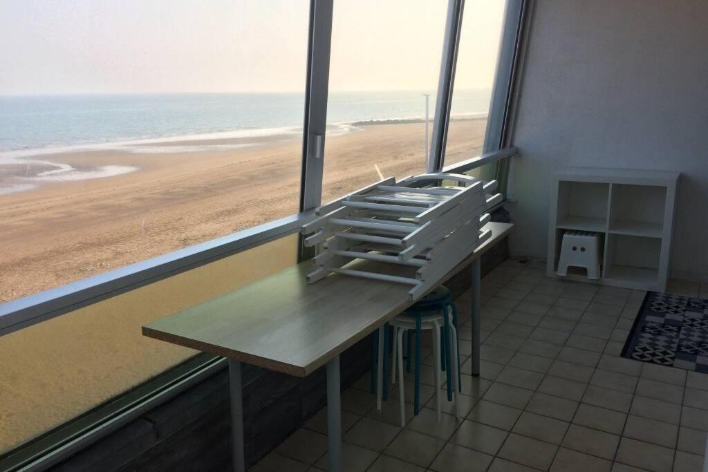 Appartement T2 Avec Vue Sur Mer Directe ! Courseulles-sur-Mer Εξωτερικό φωτογραφία